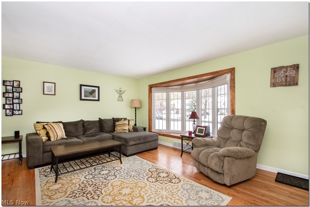 1179 Ford Road Lyndhurst, OH 44124 - Photo 2 of 30