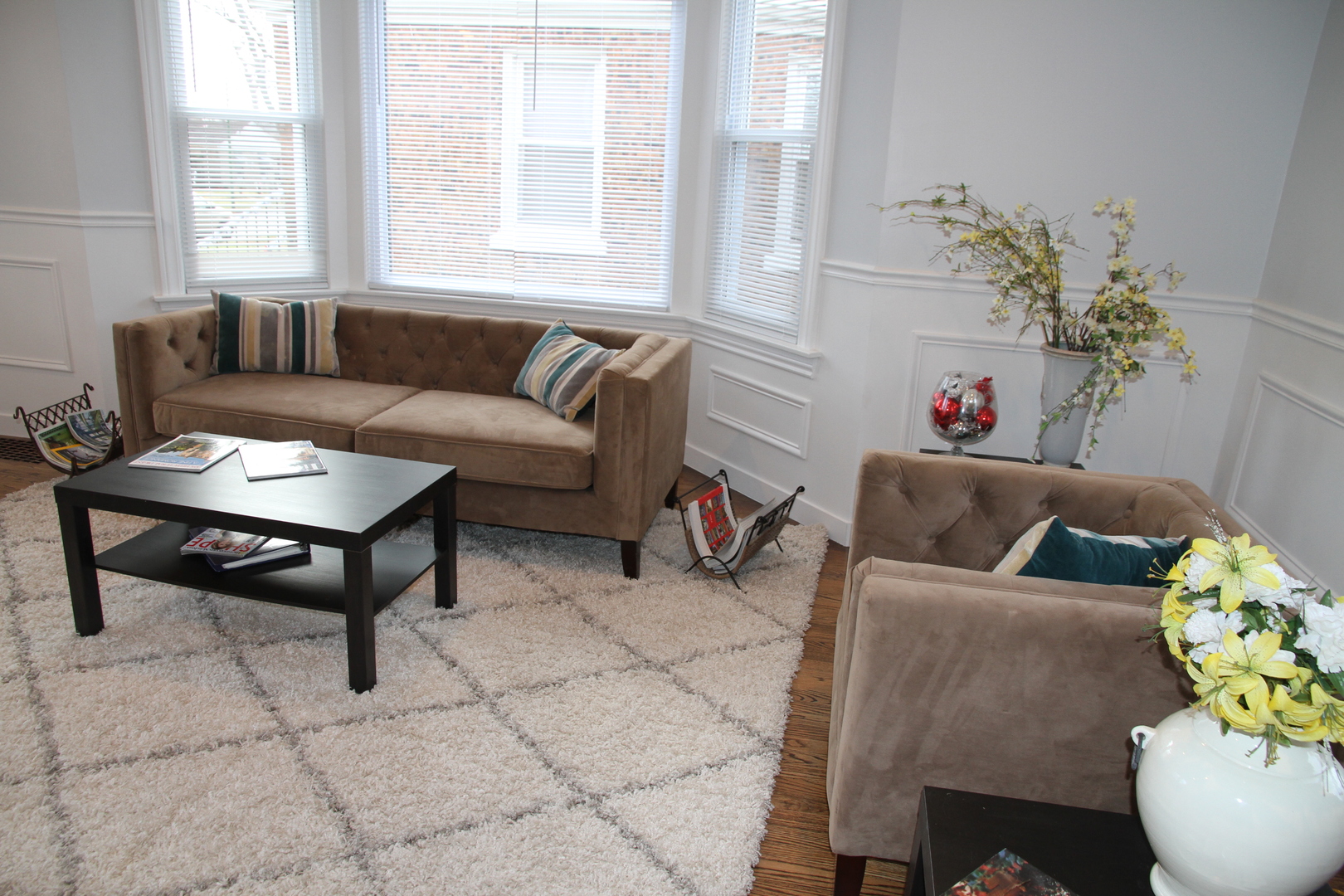 10132 South Green Street Chicago, IL 60643 - Photo 5 of 26 a living room with furniture and a window