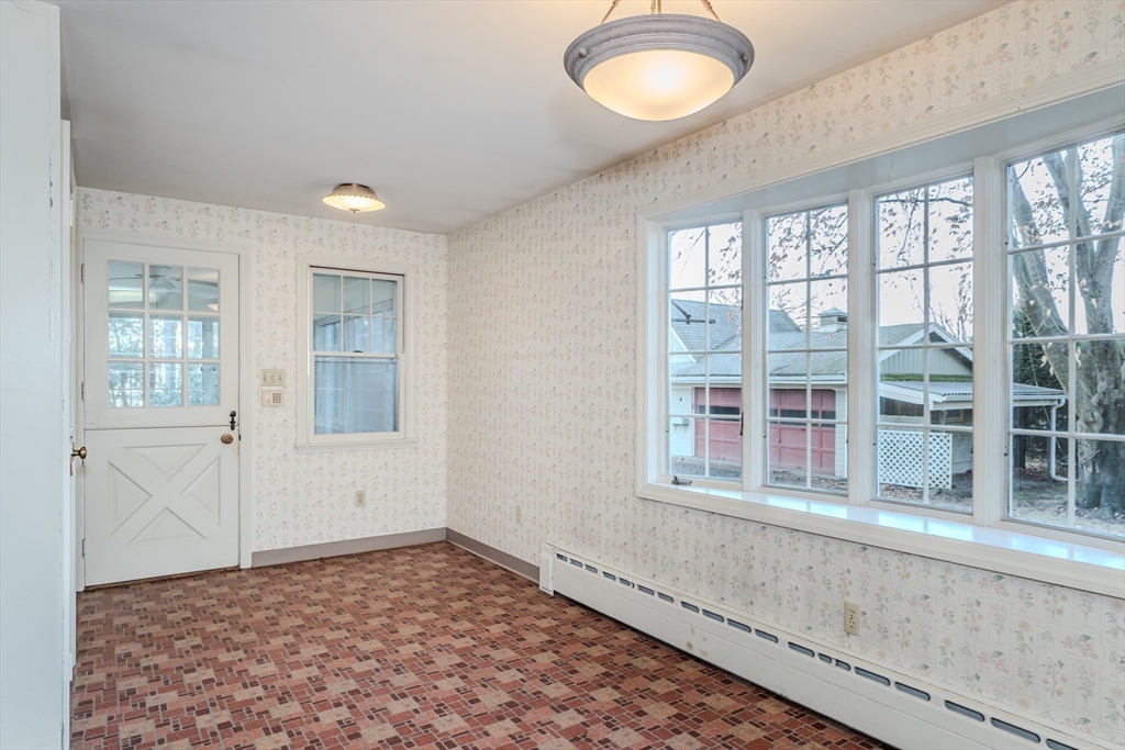 40 Farview Way Amherst, MA 01002 - Photo 6 of 42 Gallery Image 6