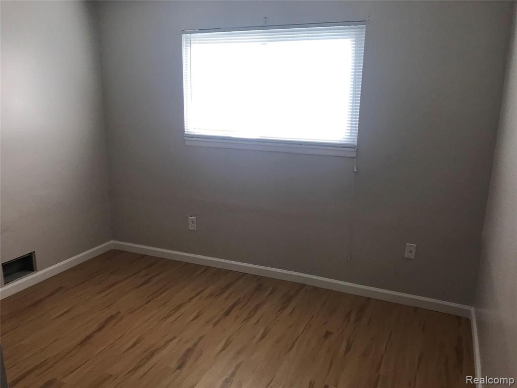 8082 Robert Street Taylor, MI 48180 - Photo 12 of 14