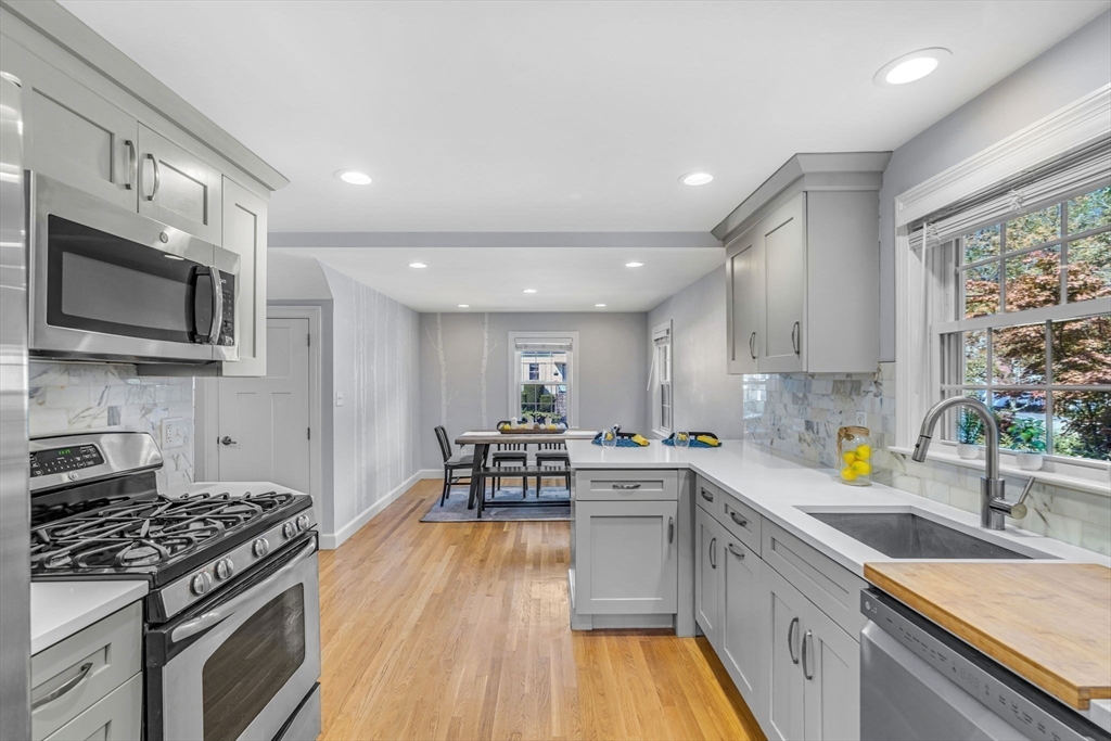 52 Edward Road Watertown, MA 02472 - Photo 4 of 38 Gallery Image 4