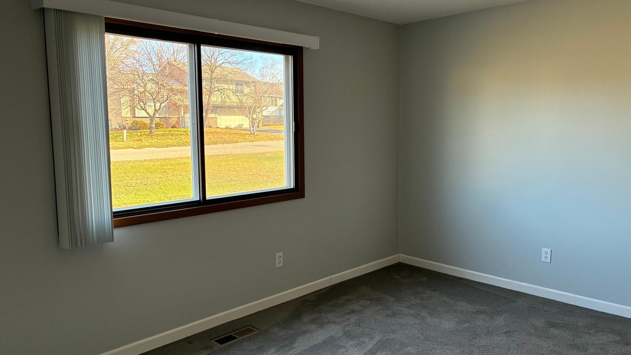 1640 Helena Road North Oakdale, MN 55128 - Photo 12 of 21