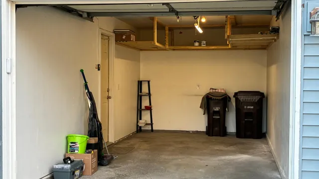 $190,000 | 1640 Helena Road North, Oakdale, MN 55128