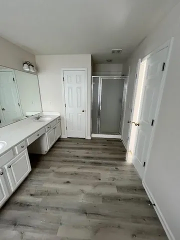 $2,575 | 915 Wendlebury Court, Alpharetta, GA 30004