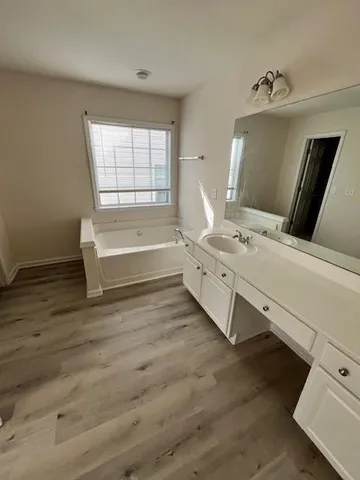 $2,575 | 915 Wendlebury Court, Alpharetta, GA 30004