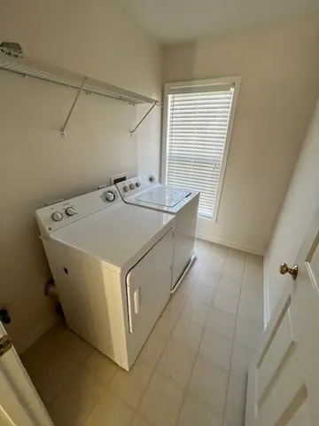 $2,575 | 915 Wendlebury Court, Alpharetta, GA 30004