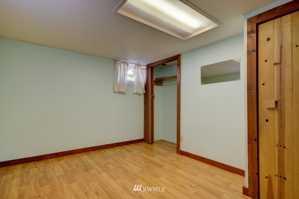 1962 Island View Road Oak Harbor, WA 98277 - Photo 11 of 25 Gallery Image 11