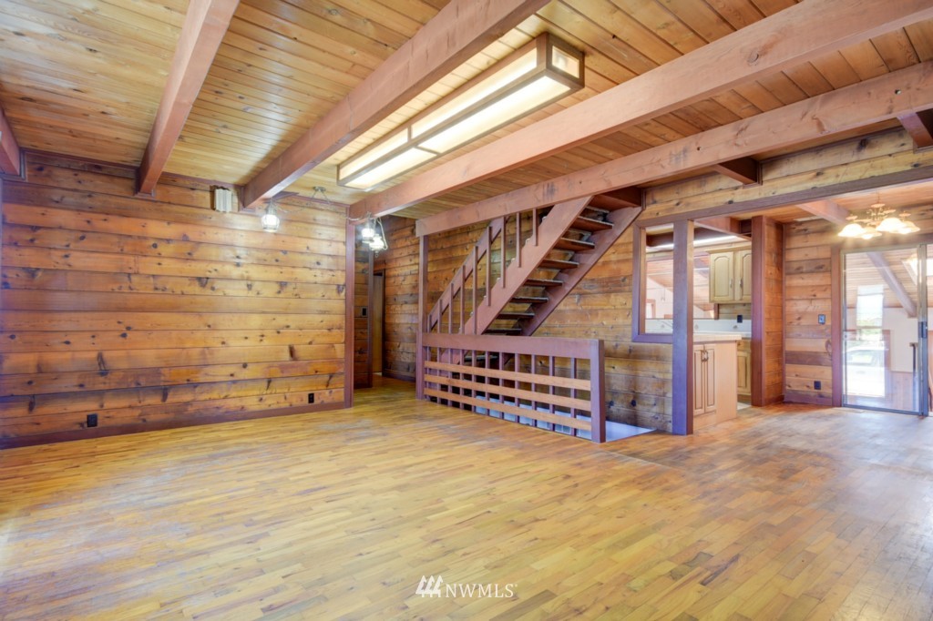 1962 Island View Road Oak Harbor, WA 98277 - Photo 3 of 25 Gallery Image 3