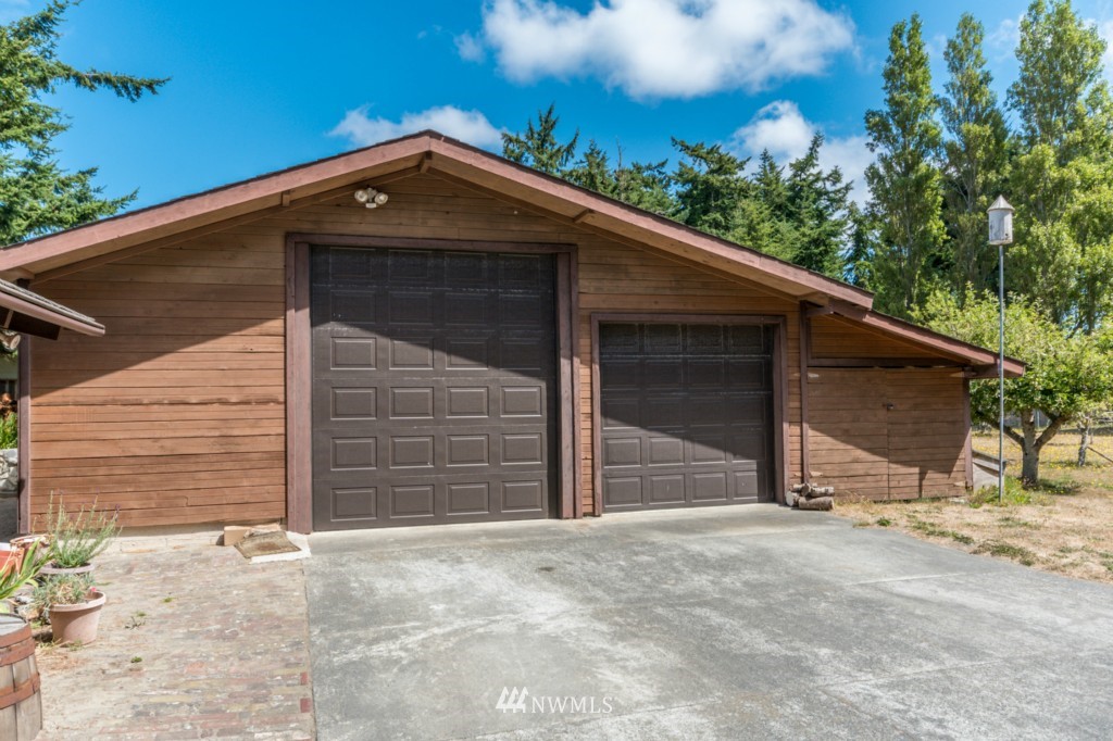 1962 Island View Road Oak Harbor, WA 98277 - Photo 24 of 25 Gallery Image 24