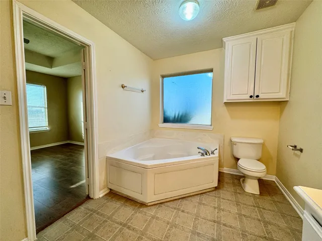 $2,050 | 2503 Marlin Drive, Texas City, TX 77591