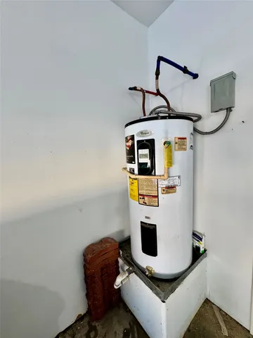 $2,050 | 2503 Marlin Drive, Texas City, TX 77591