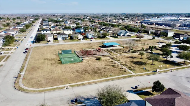 $2,050 | 2503 Marlin Drive, Texas City, TX 77591