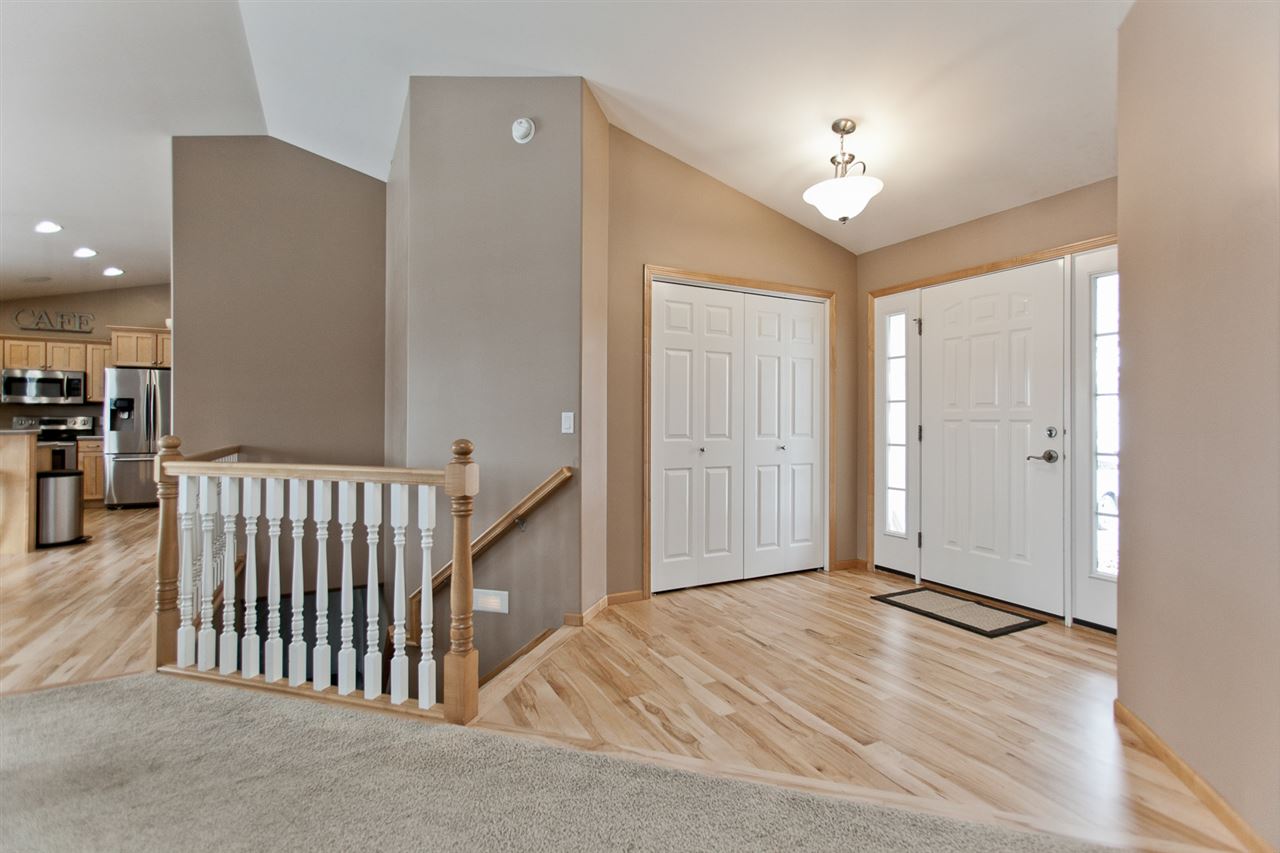 518 Ridgeview Drive Atkins, IA 52206 - Photo 3 of 37 Gallery Image 3