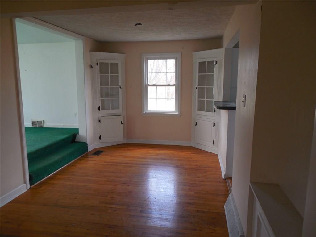 999 Thorn Run Road Coraopolis, PA 15108 - Photo 5 of 16 Gallery Image 5