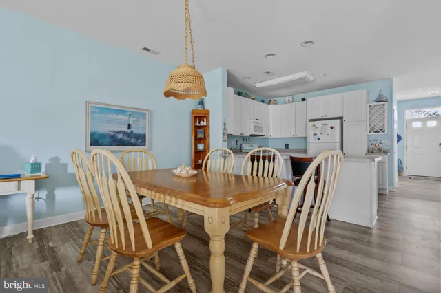 $339,000 | 34383 Summerlyn Drive, Unit 107, Lewes, DE 19958