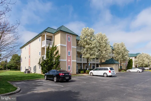 $339,000 | 34383 Summerlyn Drive, Unit 107, Lewes, DE 19958