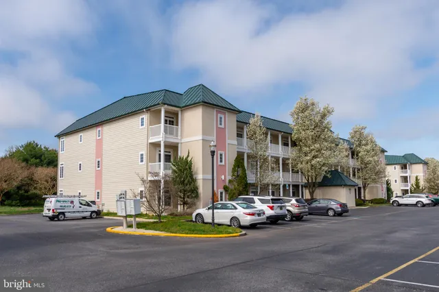 $339,000 | 34383 Summerlyn Drive, Unit 107, Lewes, DE 19958