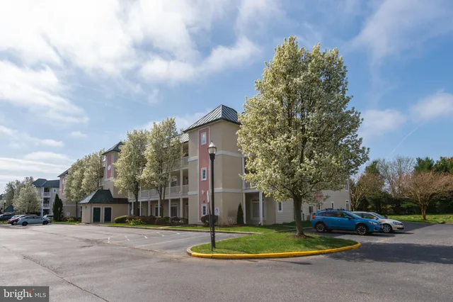 $339,000 | 34383 Summerlyn Drive, Unit 107, Lewes, DE 19958