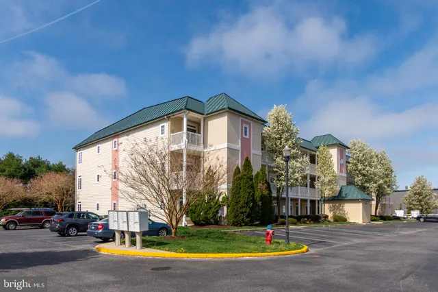 $339,000 | 34383 Summerlyn Drive, Unit 107, Lewes, DE 19958