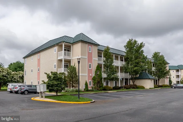 $339,000 | 34383 Summerlyn Drive, Unit 107, Lewes, DE 19958