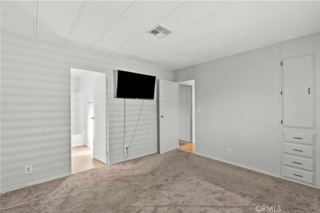 6480 Katherine, Unit 75 Simi Valley, CA 93063 - Photo 12 of 30 a view of room with cabinet