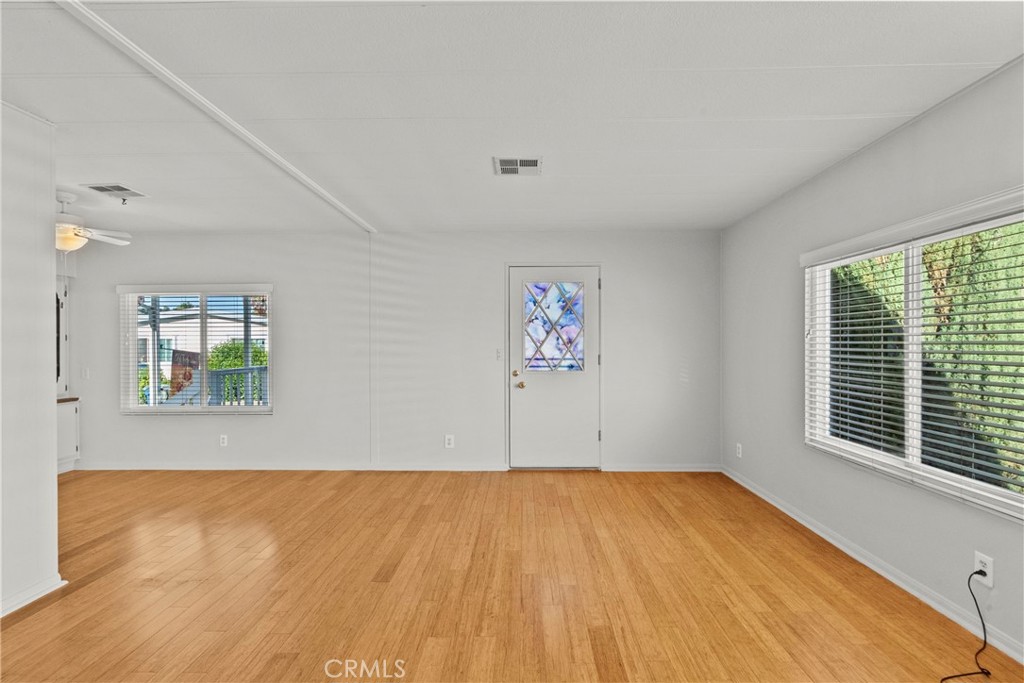 6480 Katherine, Unit 75 Simi Valley, CA 93063 - Photo 19 of 30 an empty room with a window