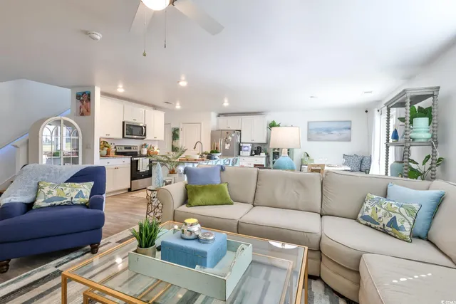 $409,900 | 843 67th Avenue North, Myrtle Beach, SC 29572