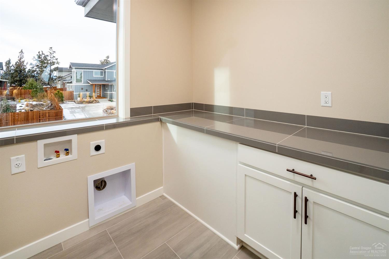 63129 Iner Loop Bend, OR 97701 - Photo 16 of 19 Additional Photo