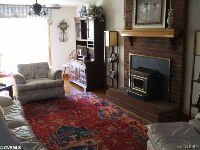 7500 Shooters Run Road New Kent, VA 23124 - Photo 5 of 12 Den/Family/Great Room
