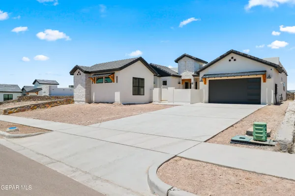 $772,950 | 1849 War Path, El Paso, TX 79911