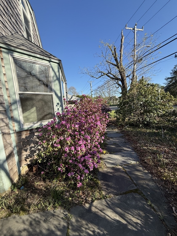 367 Front Street Marion, MA 02738 - Photo 4 of 38