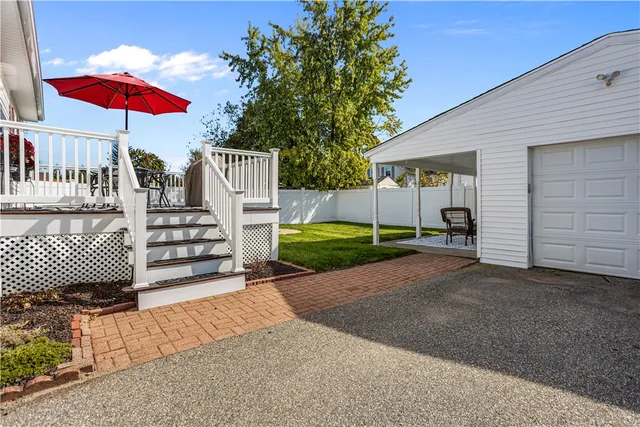 $470,500 | 17 Mowry Avenue, Cumberland, RI 02864