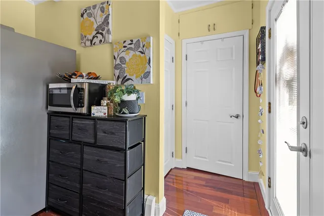 $470,500 | 17 Mowry Avenue, Cumberland, RI 02864