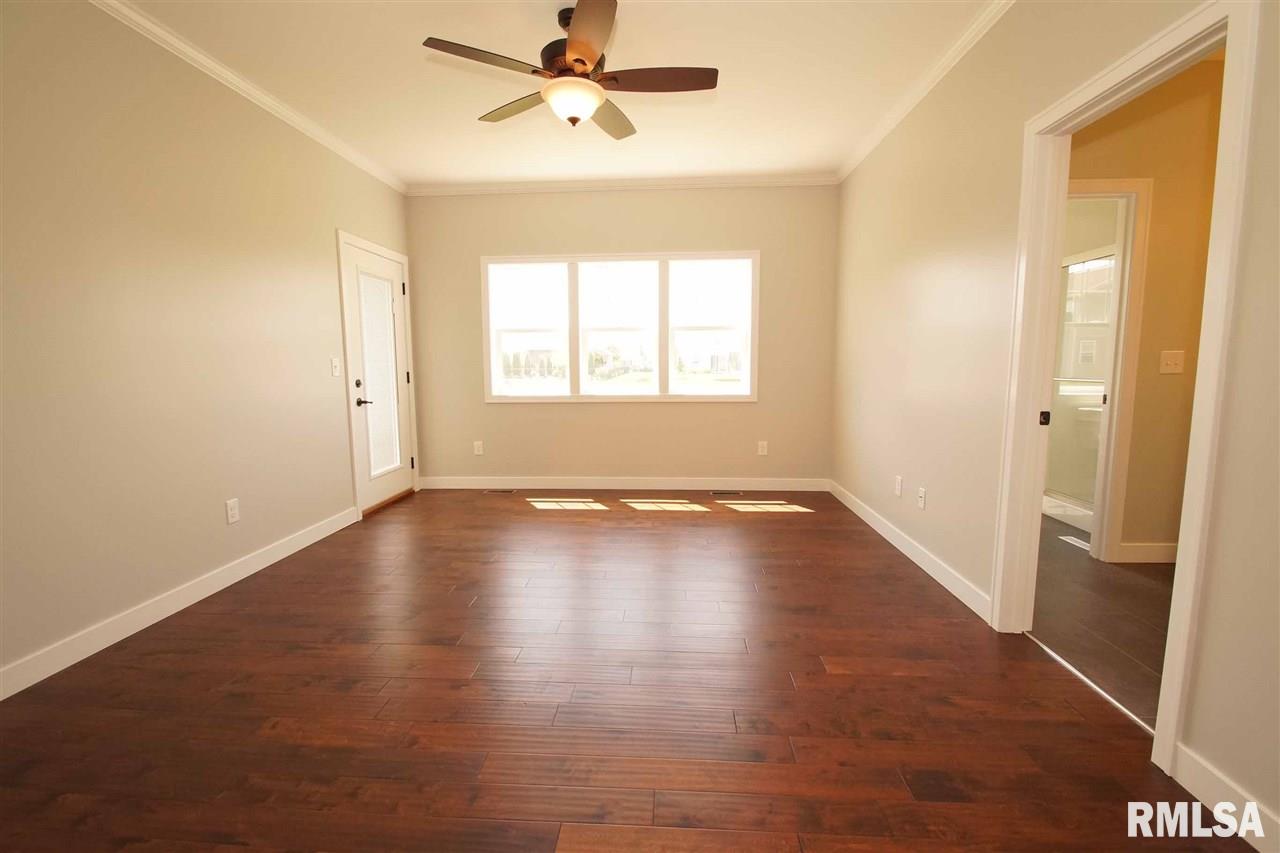 1324 North Nofsinger Road Washington, IL 61571 - Photo 22 of 31 Gallery Image 22