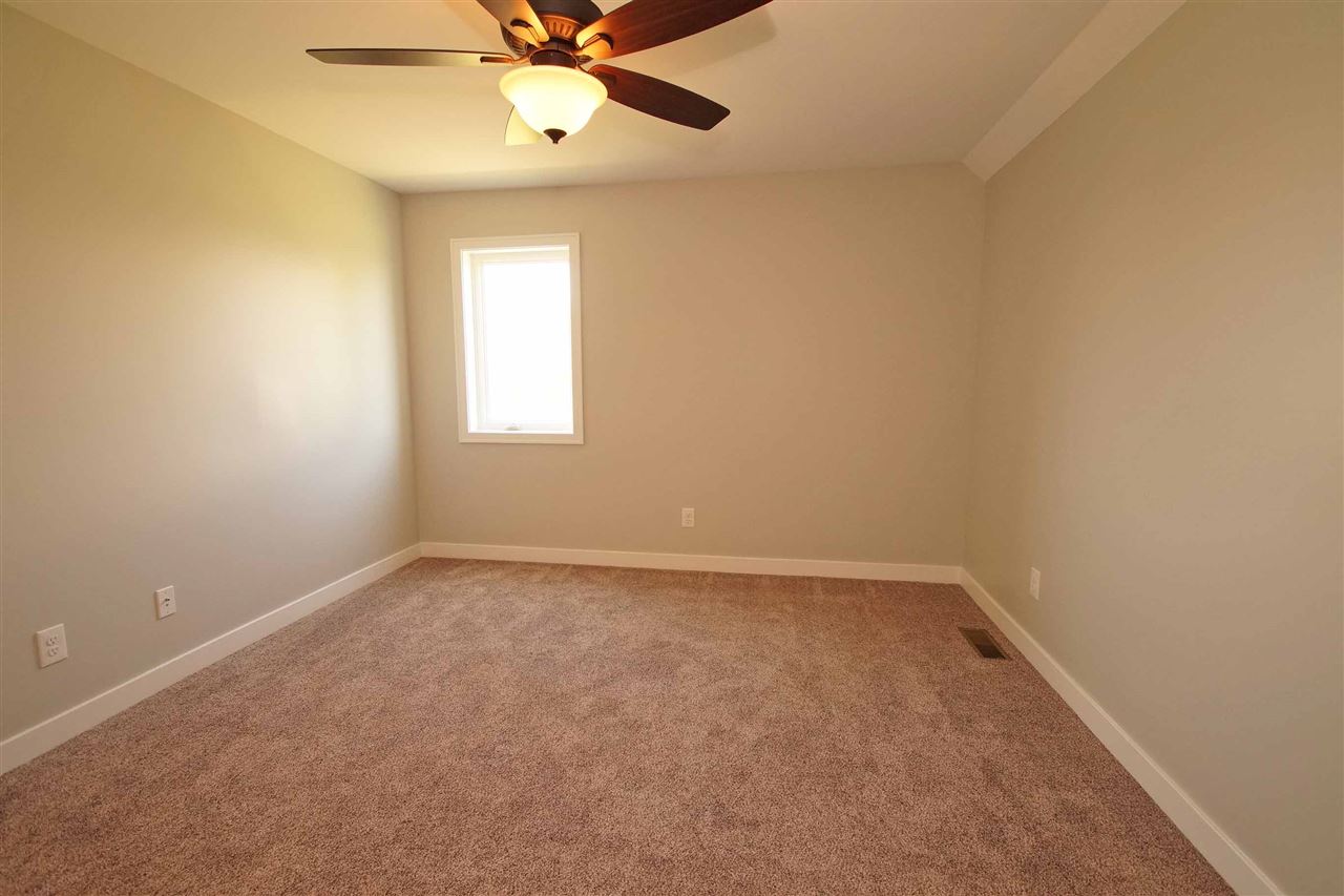 1324 North Nofsinger Road Washington, IL 61571 - Photo 29 of 31 Gallery Image 29