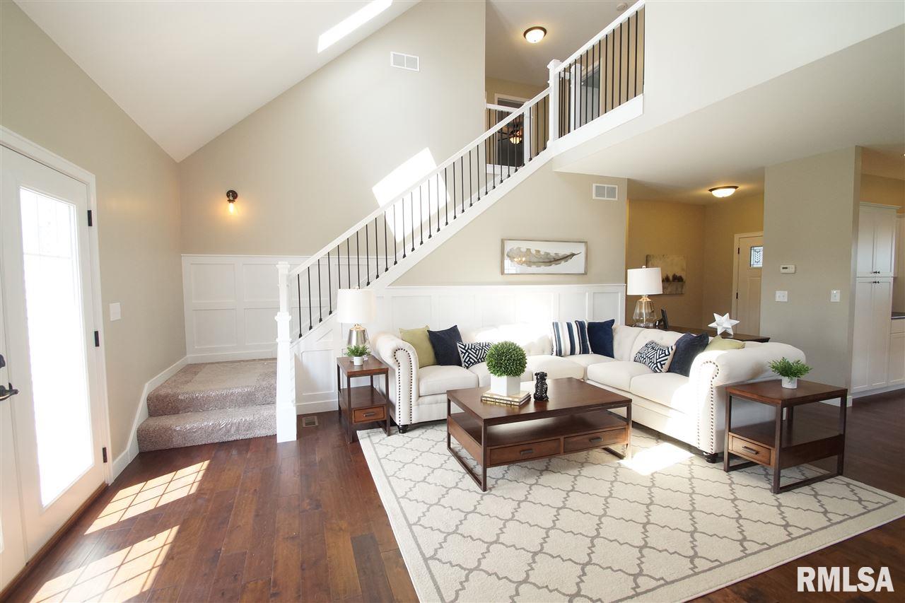 1324 North Nofsinger Road Washington, IL 61571 - Photo 8 of 31 Gallery Image 8
