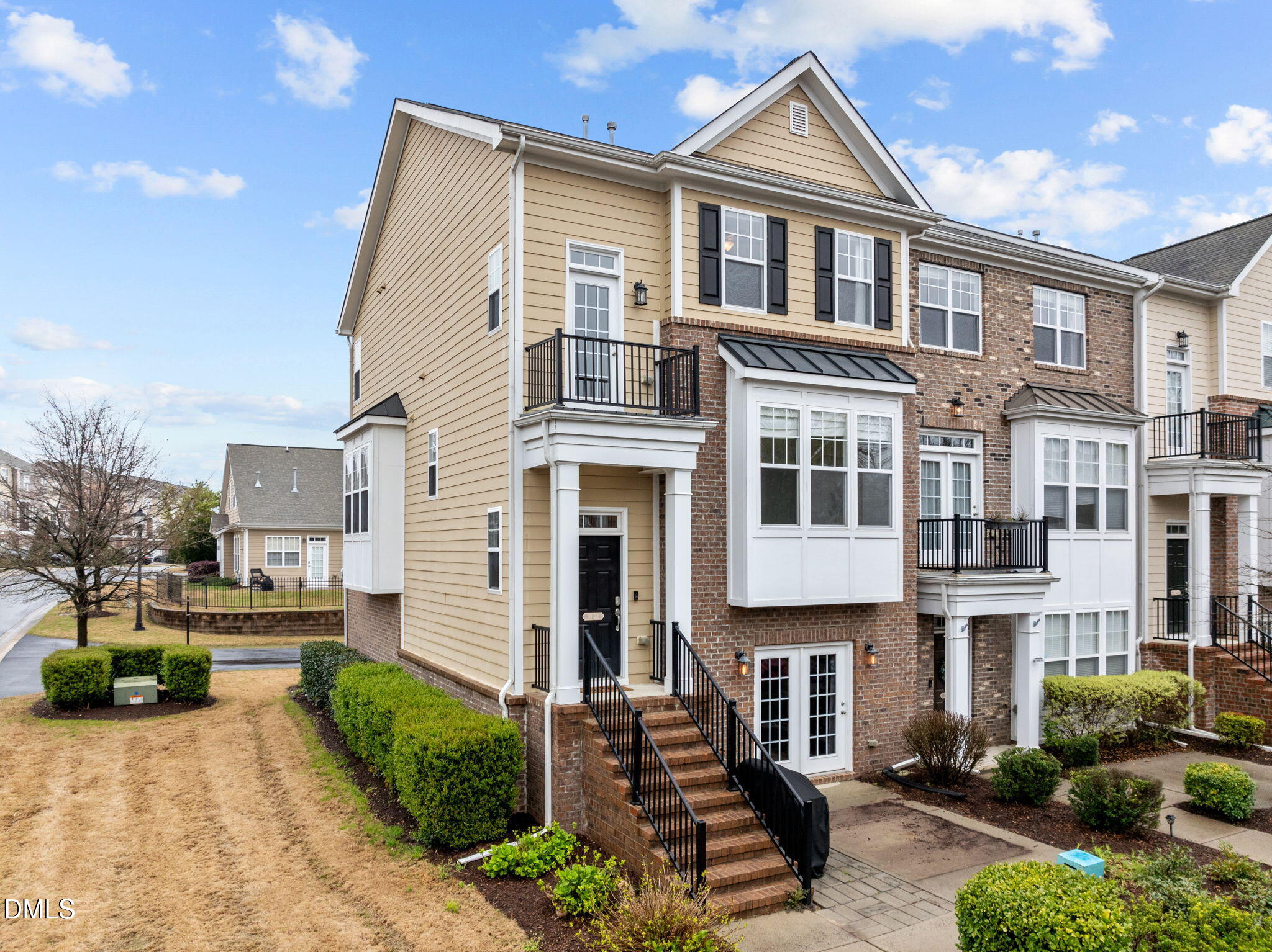 10122 Glen Autumn Road Raleigh, NC 27617 - Photo 4 of 32 3-web-or-mls-DJI_0295