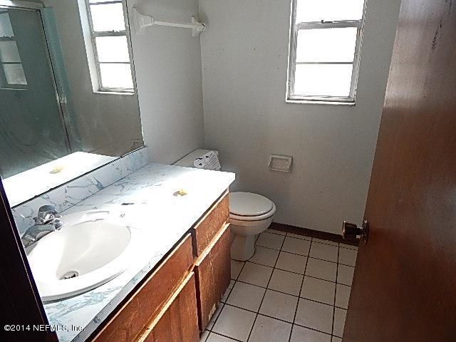 2580 Spring Lake Road West Jacksonville, FL 32210 - Photo 6 of 9 DSCN0902
