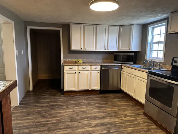 $1,000 | 1306 Bumpus Mills Road, Dover, TN 37058