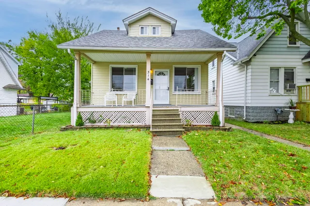 $1,595 | 314 West Muir Avenue, Hazel Park, MI 48030