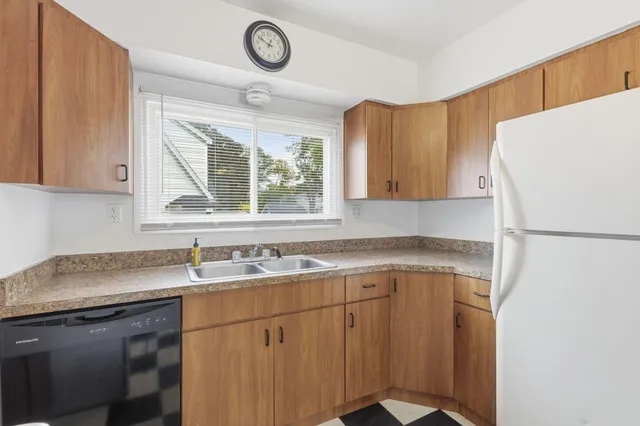 $1,595 | 314 West Muir Avenue, Hazel Park, MI 48030