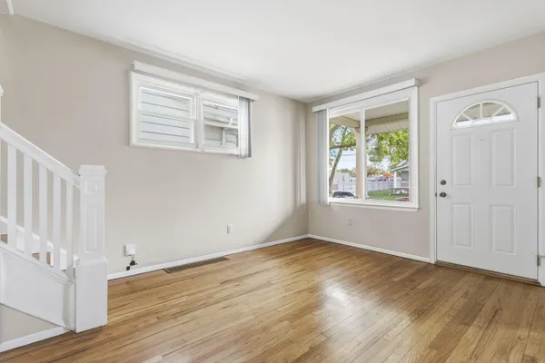 $1,495 | 314 West Muir Avenue, Hazel Park, MI 48030