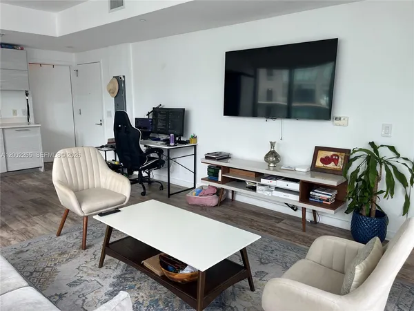 $3,500 | 650 Northeast 32nd Street, Unit 608, Miami, FL 33137