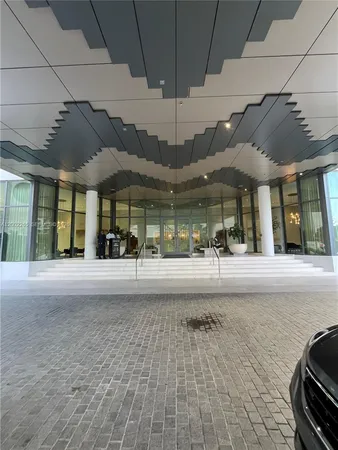 $3,500 | 650 Northeast 32nd Street, Unit 608, Miami, FL 33137