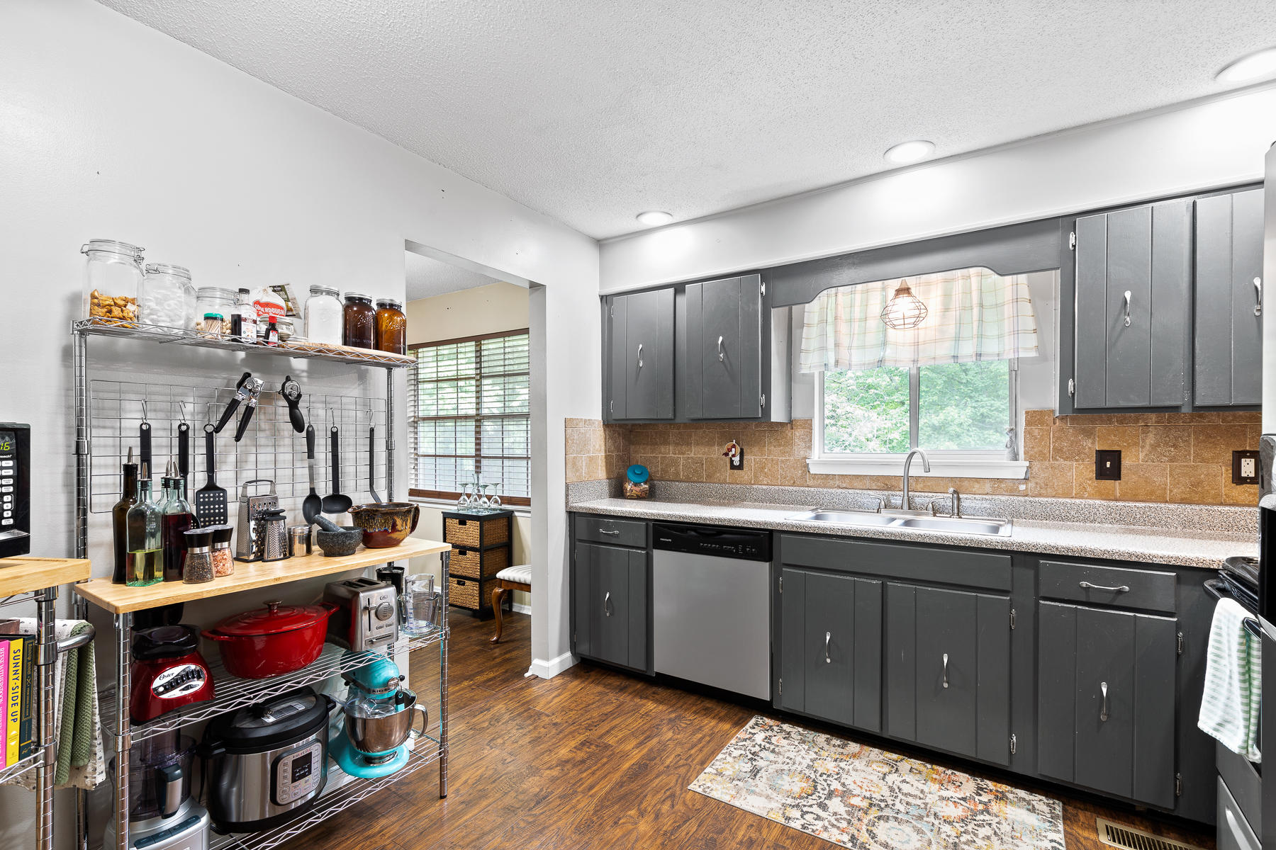 423 Stone Ridge Drive Hixson, TN 37343 - Photo 13 of 32 Kitchen