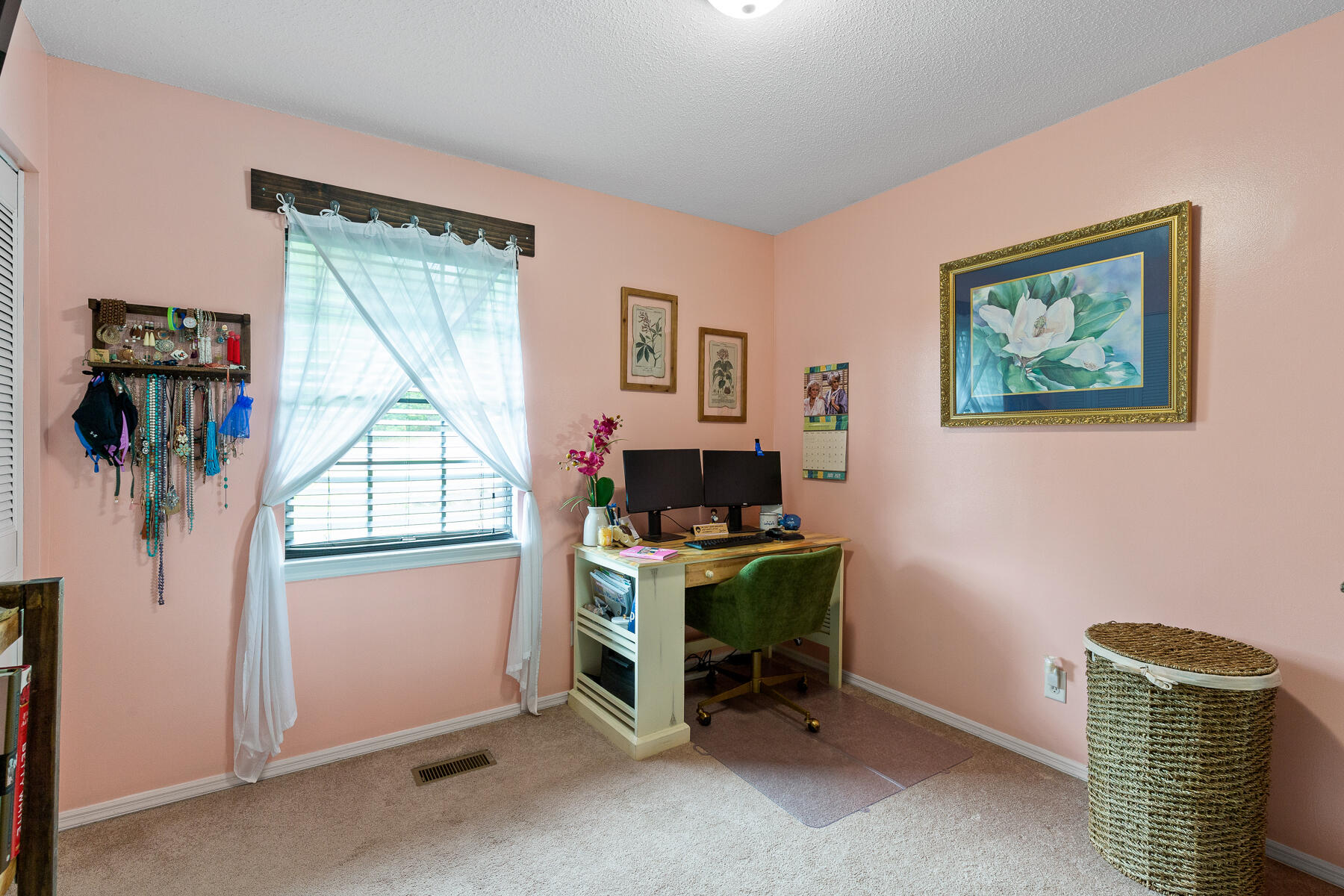 423 Stone Ridge Drive Hixson, TN 37343 - Photo 17 of 32 Bedroom 1