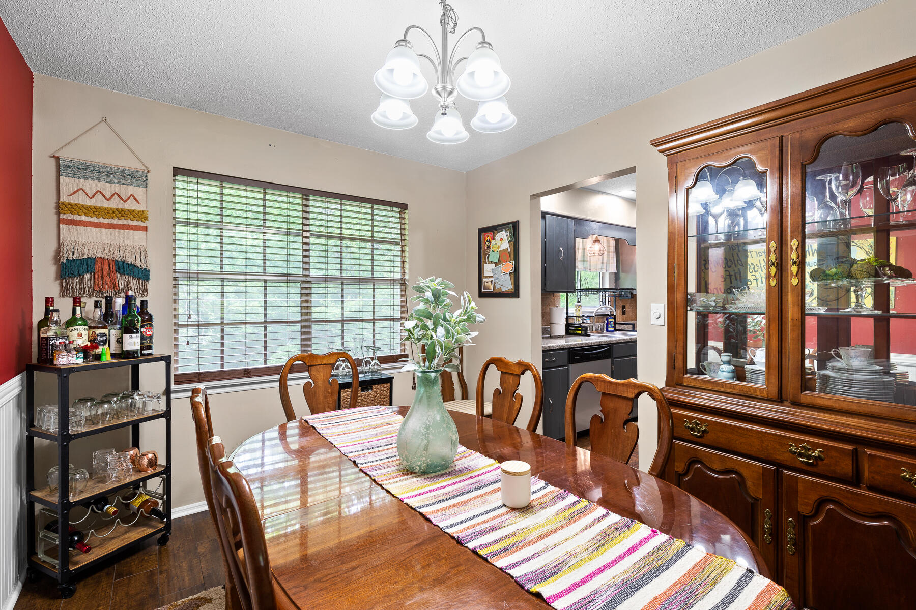423 Stone Ridge Drive Hixson, TN 37343 - Photo 8 of 32 Dining Room