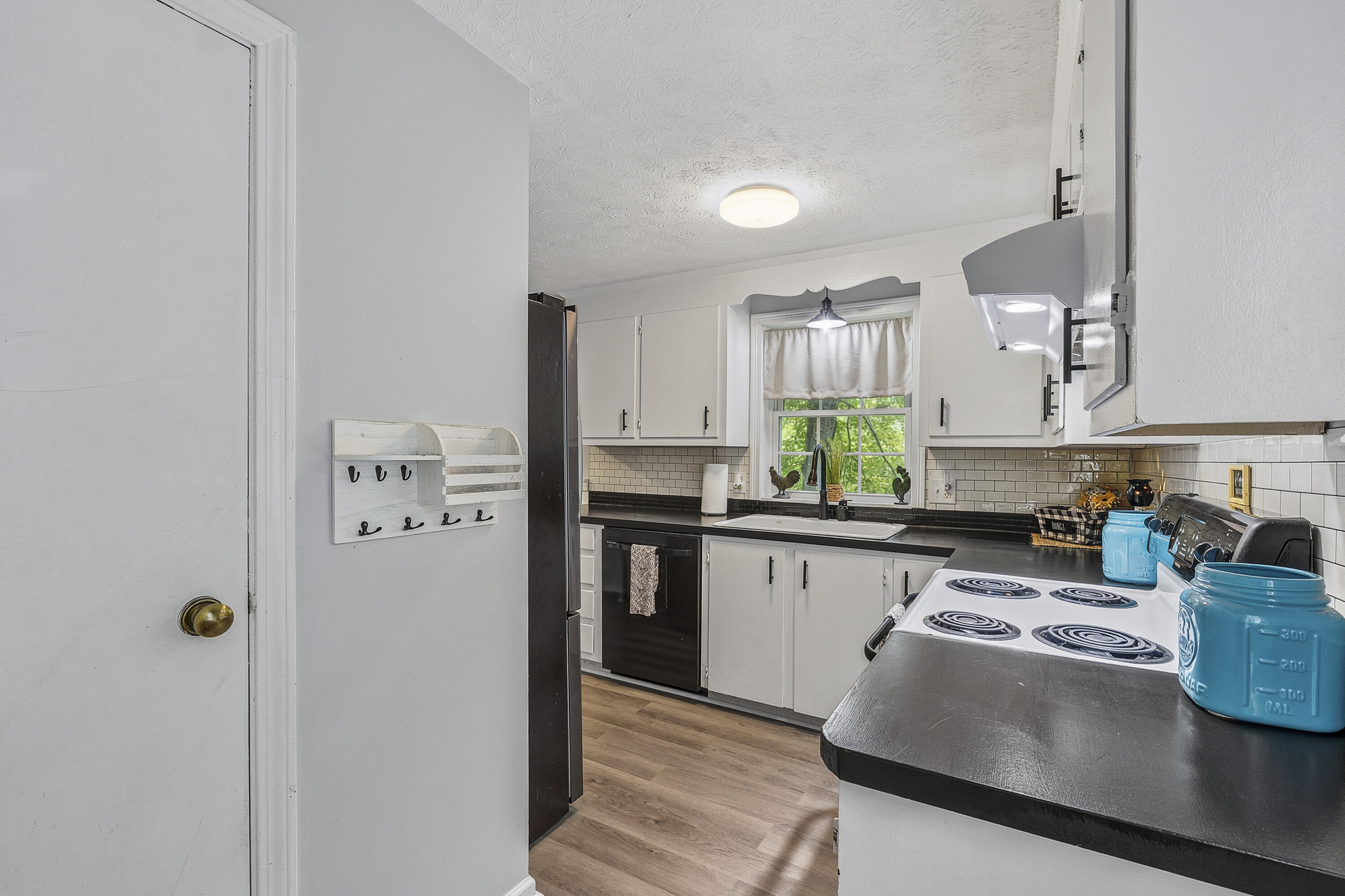 Main Home Kitchen