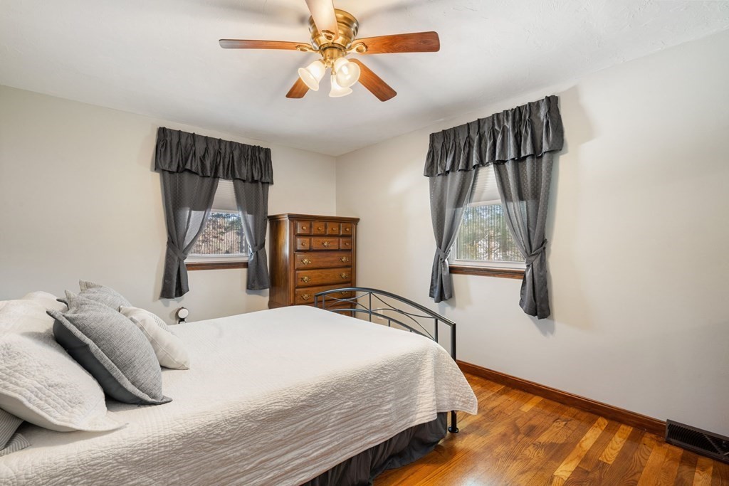 43 Standish Road Bellingham, MA 02019 - Photo 13 of 41 Gallery Image 13