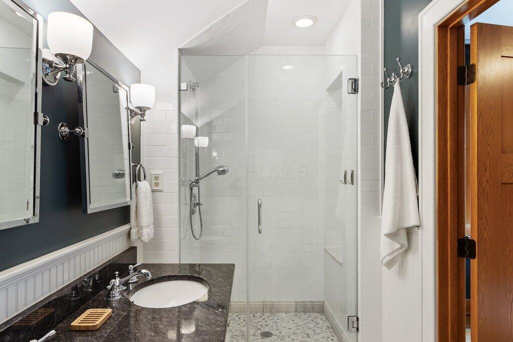 235 Acton Road Columbus, OH 43214 - Photo 35 of 50 Primary Ensuite